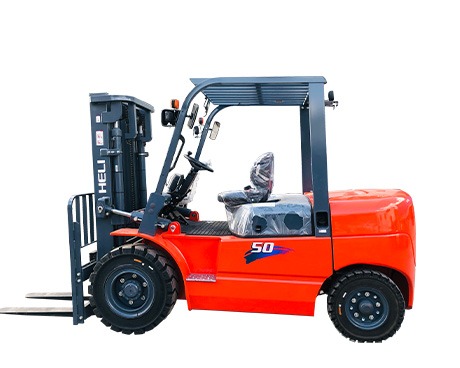 Forklift (5 tonne)